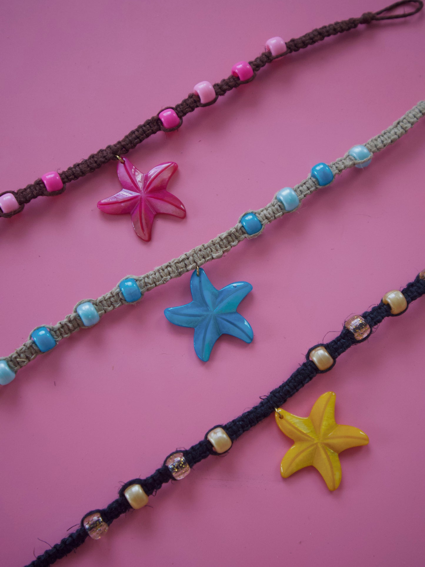 Color Star Macramé Choker