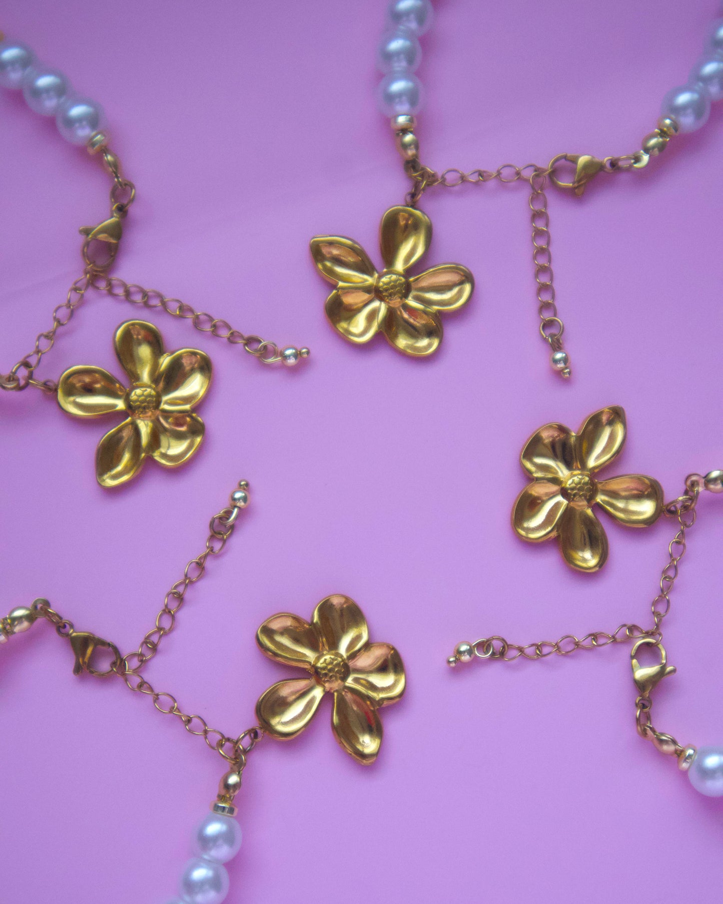 Clasic pearl bracelets