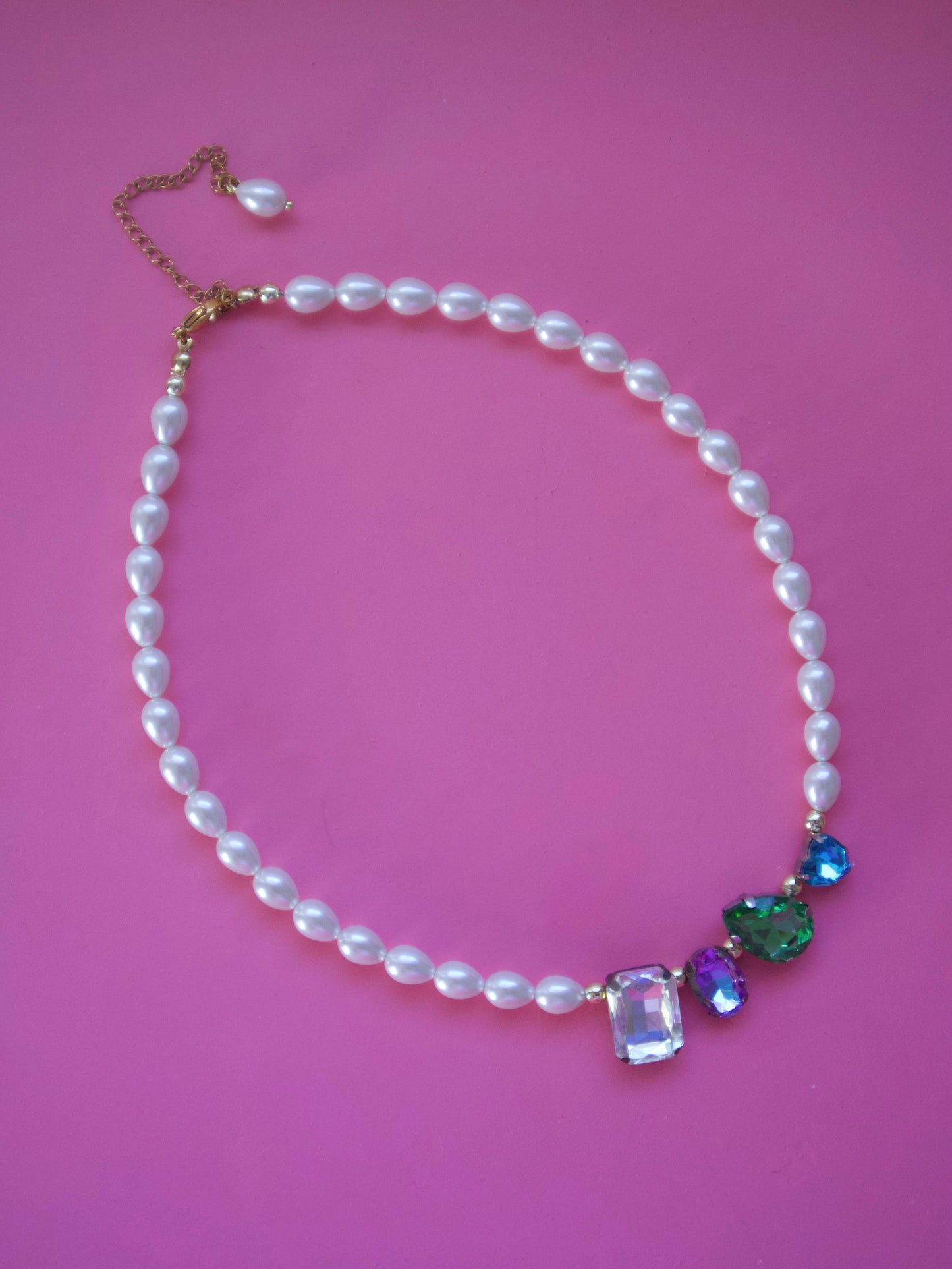 Brillante Perlas Necklace