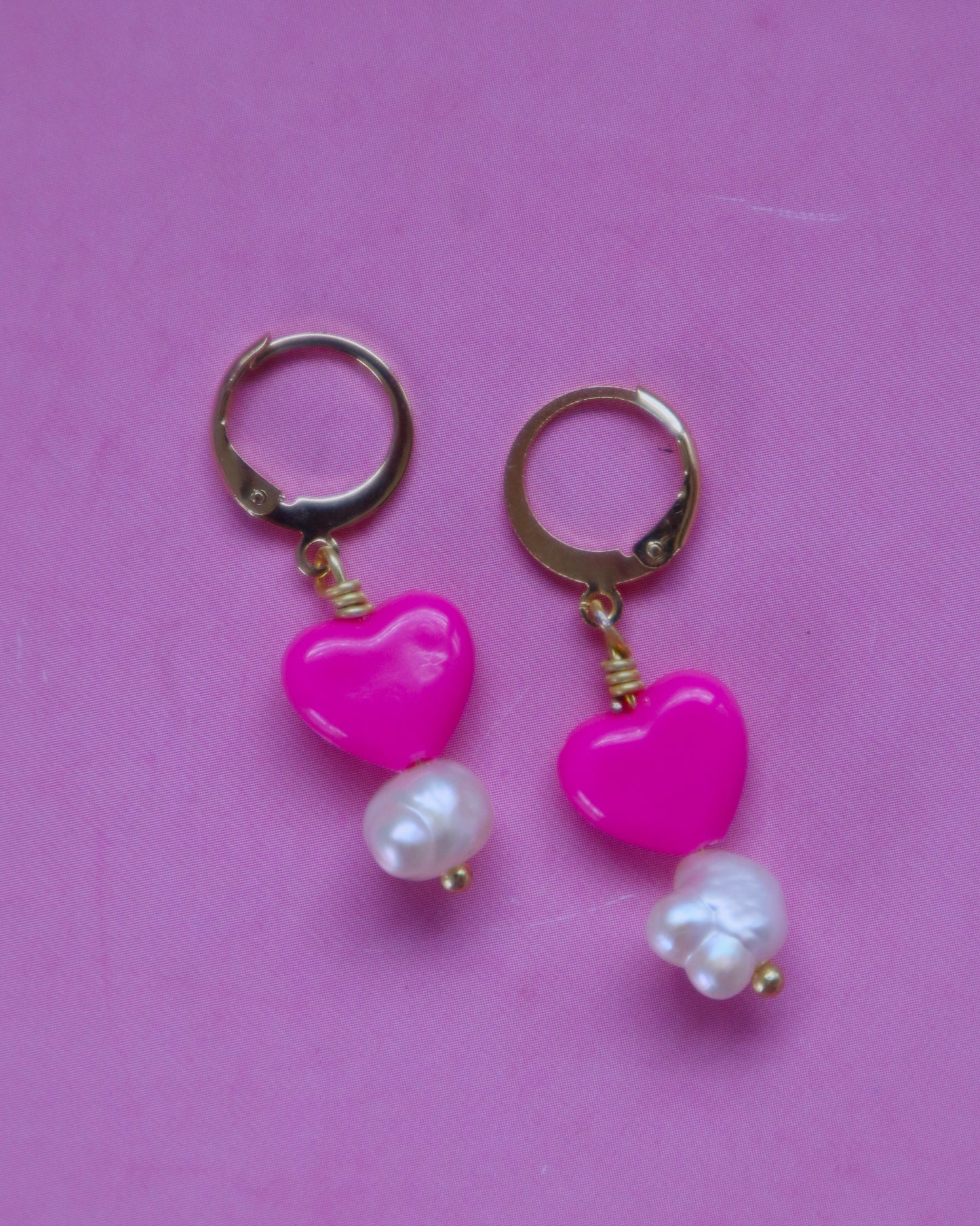 Heart pearl earrings