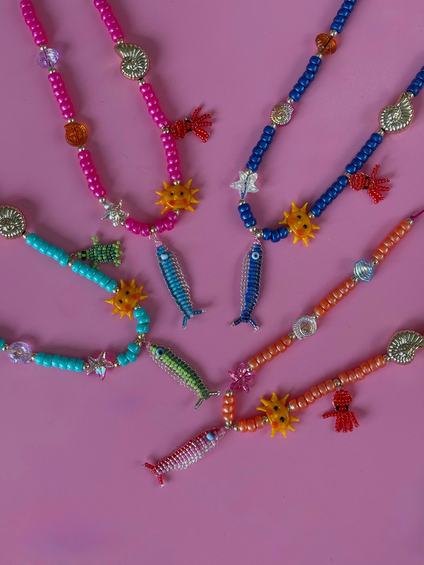El pescao Necklace