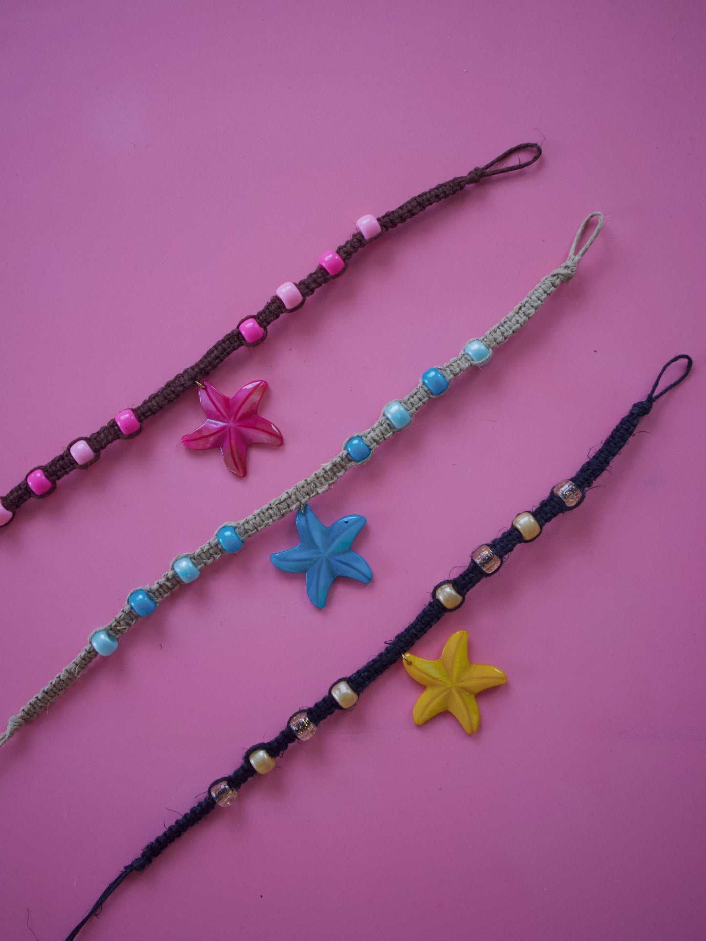 Color Star Macramé Choker