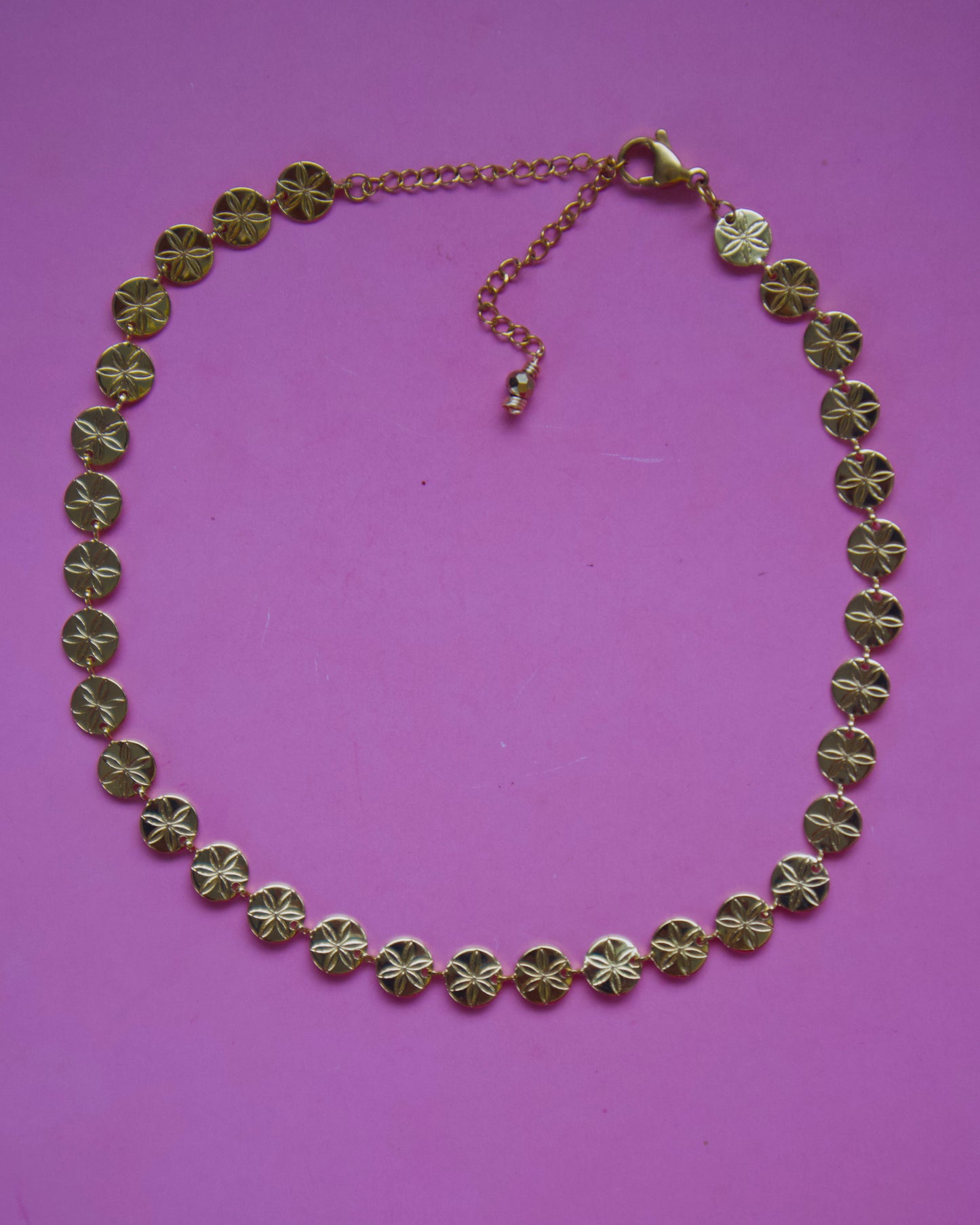 Carola choker