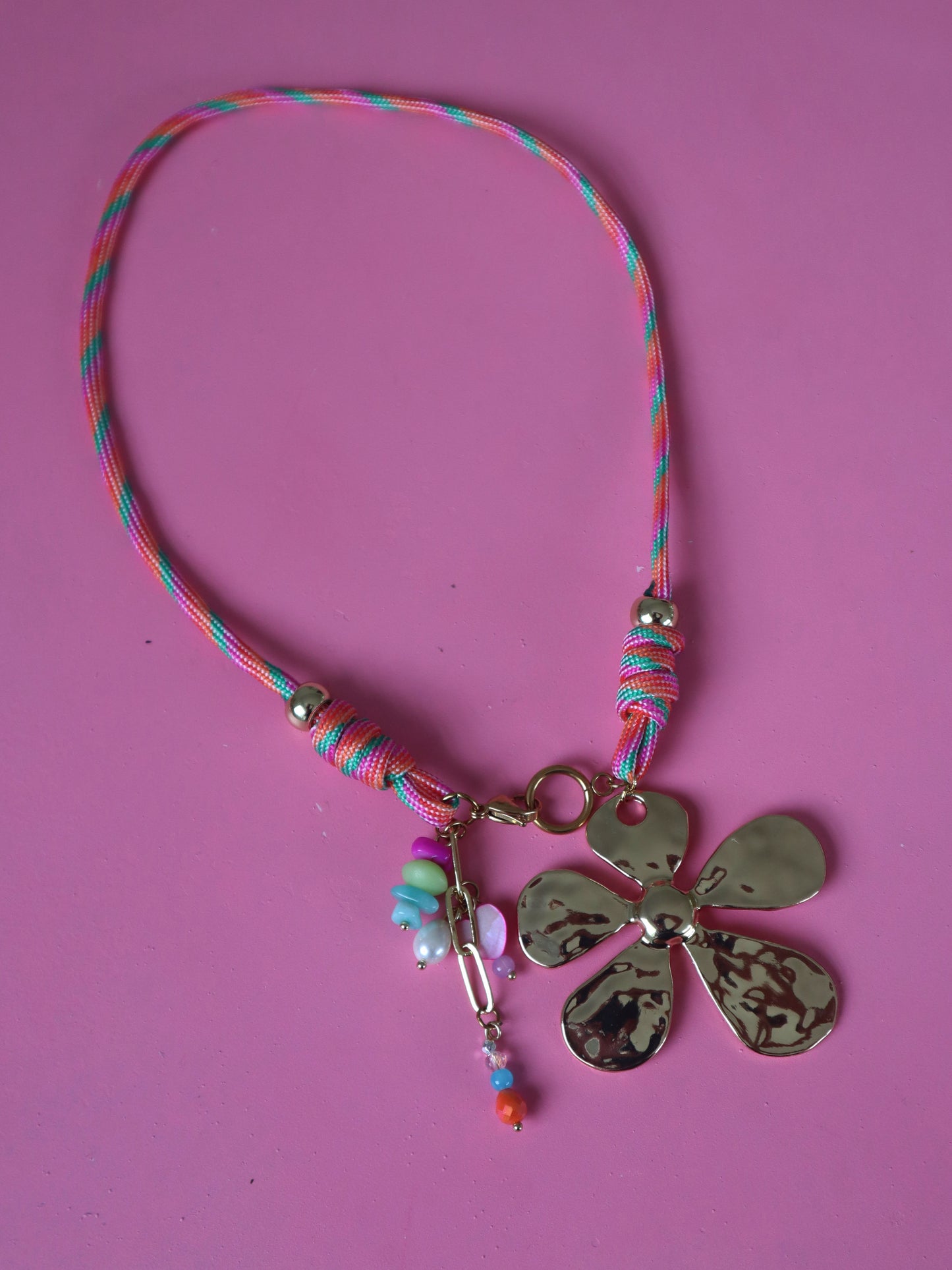 Hippie Flower Necklace