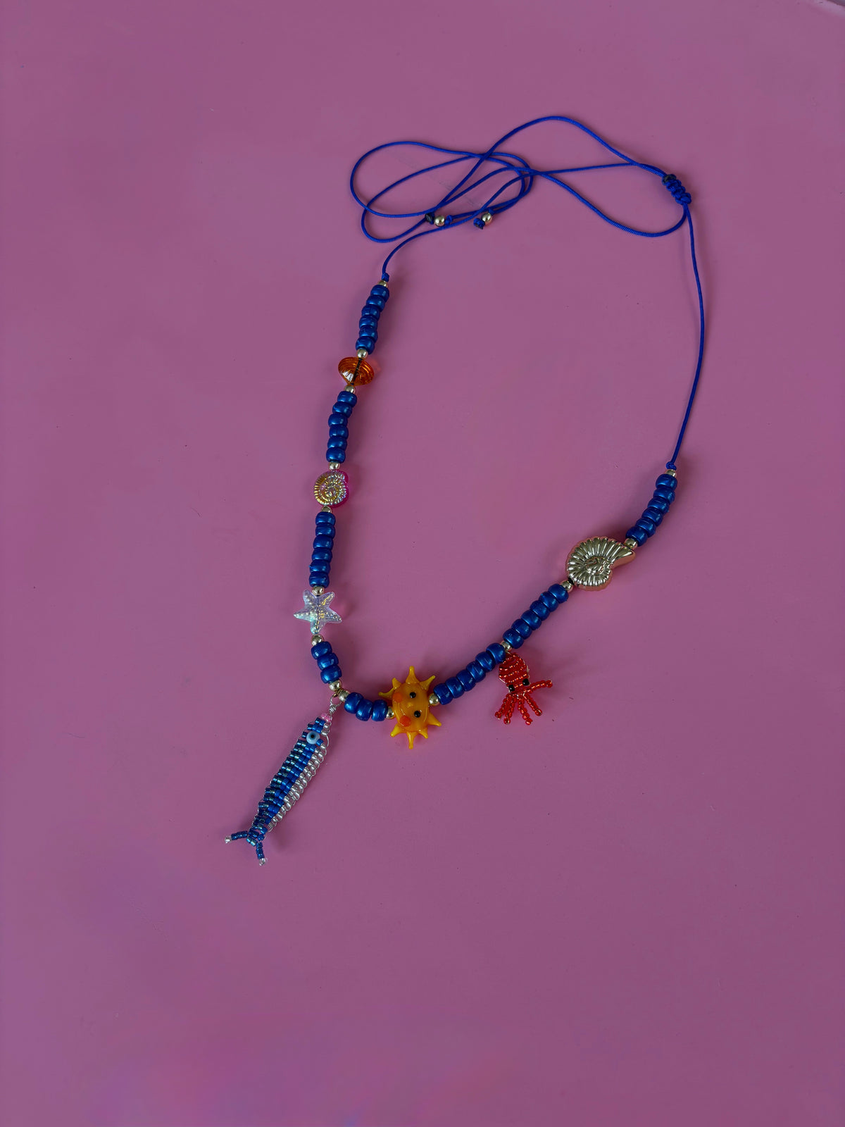 El pescao Necklace