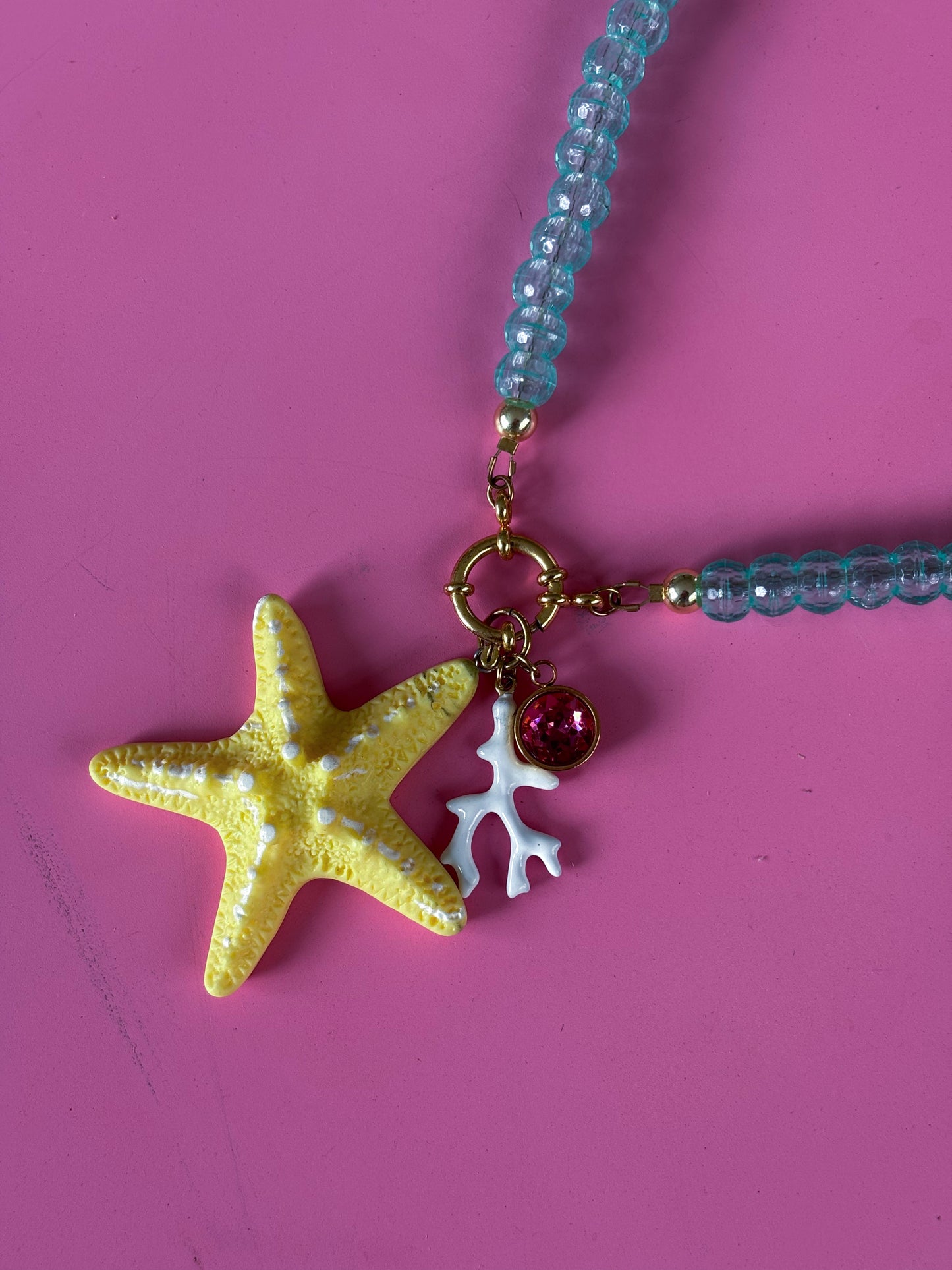 La ola Necklace