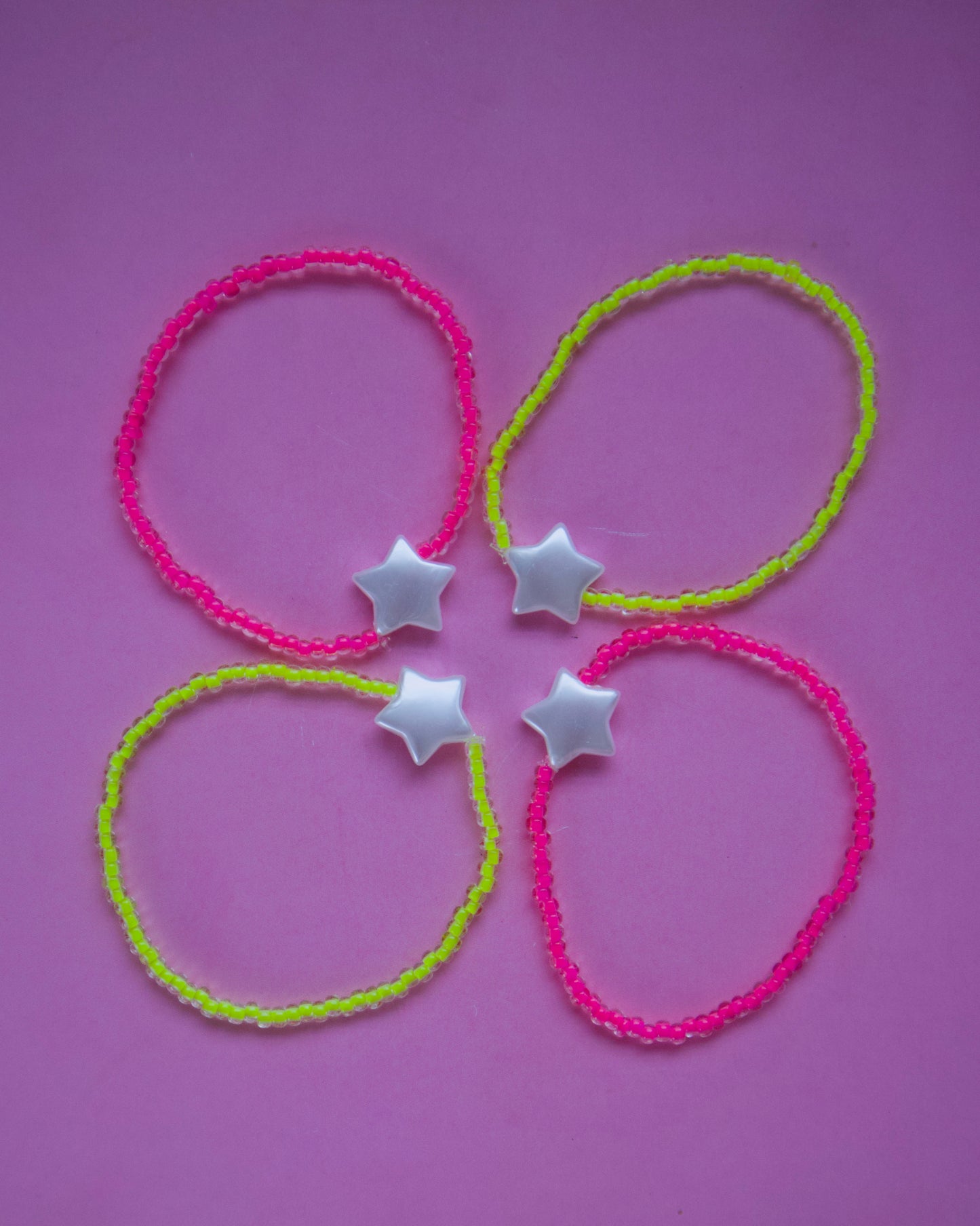 Neón star bracelets