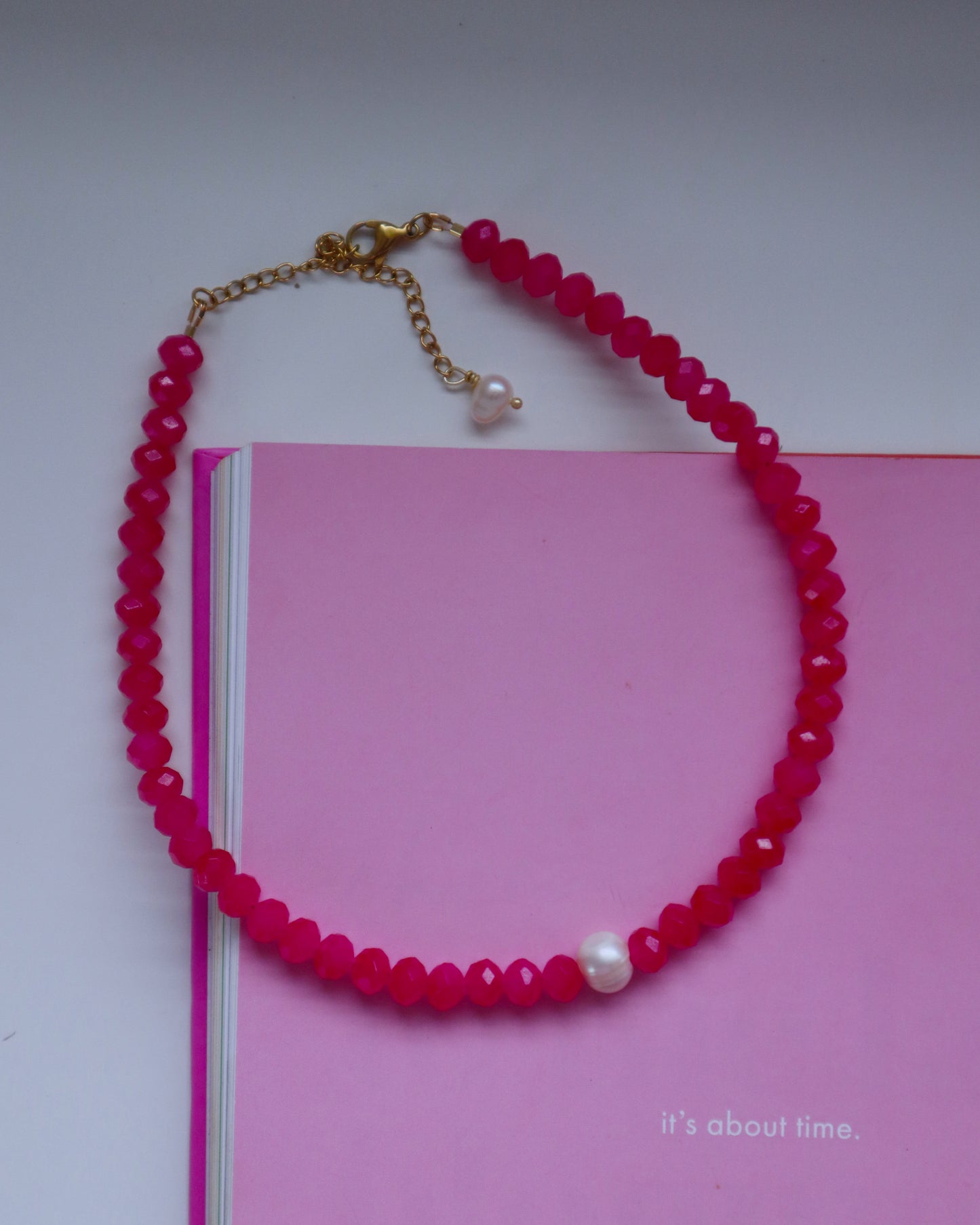 Pink pearl choker