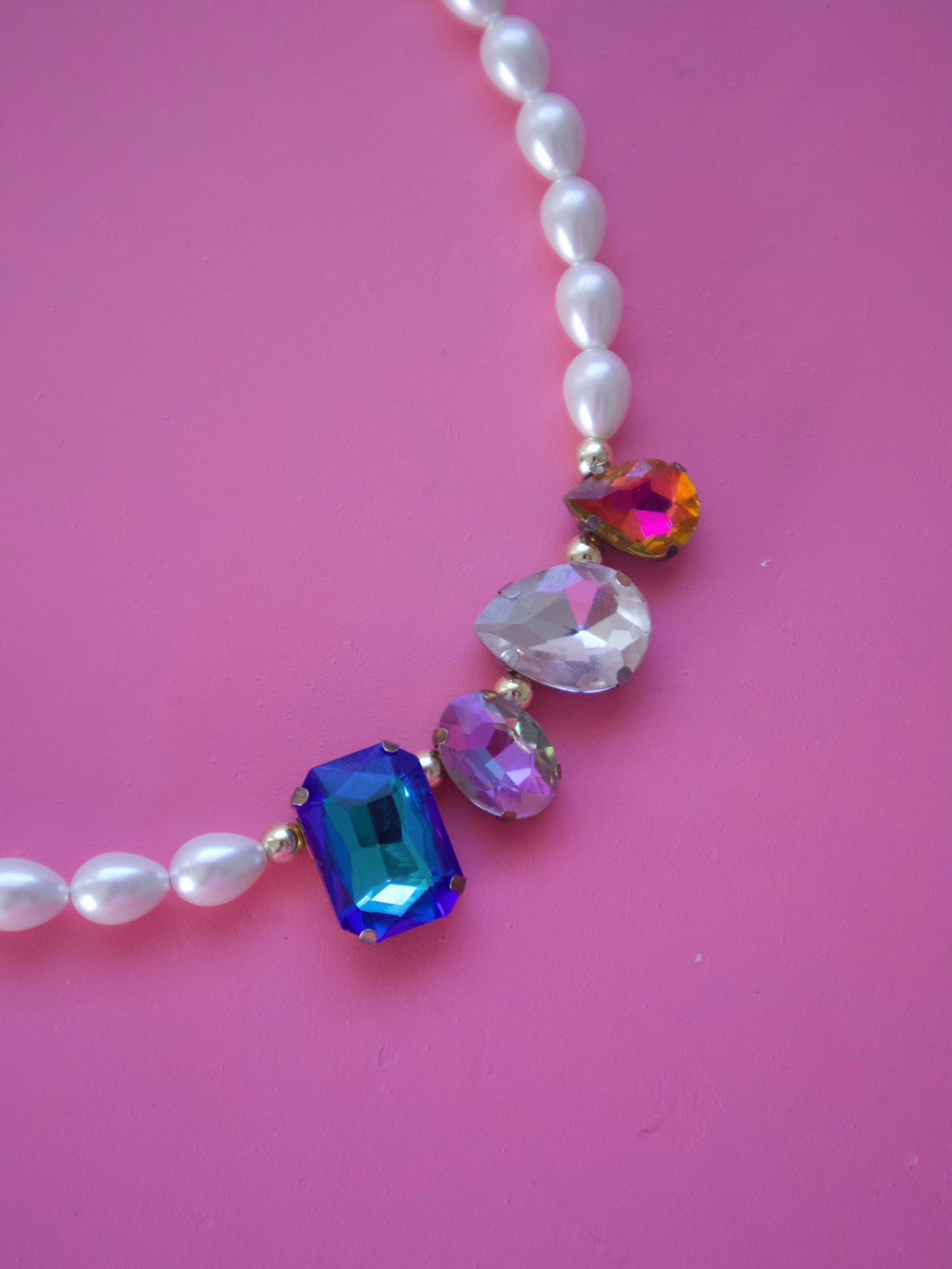 Brillante Perlas Necklace