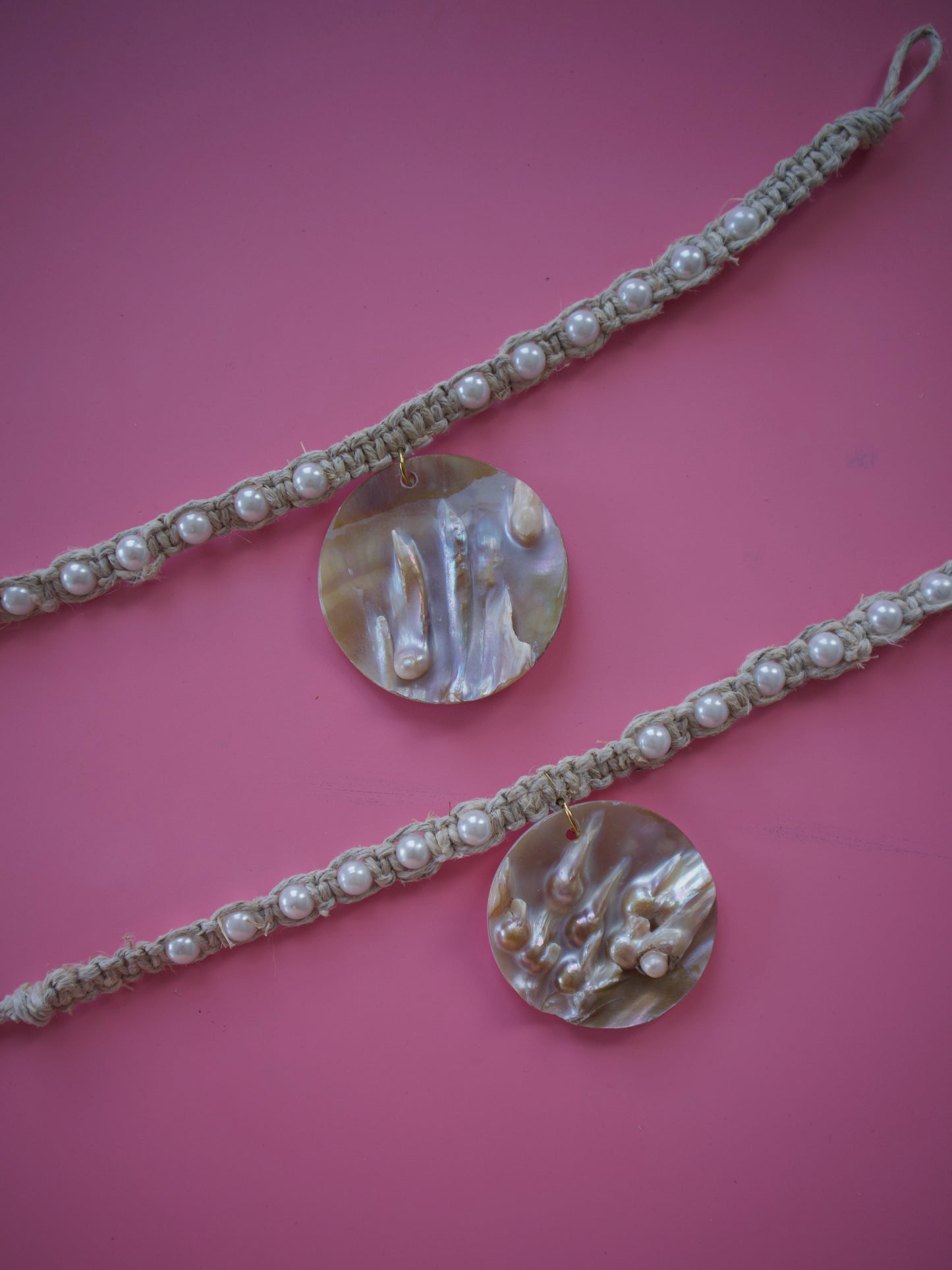 Madre Perla Macramé Choker