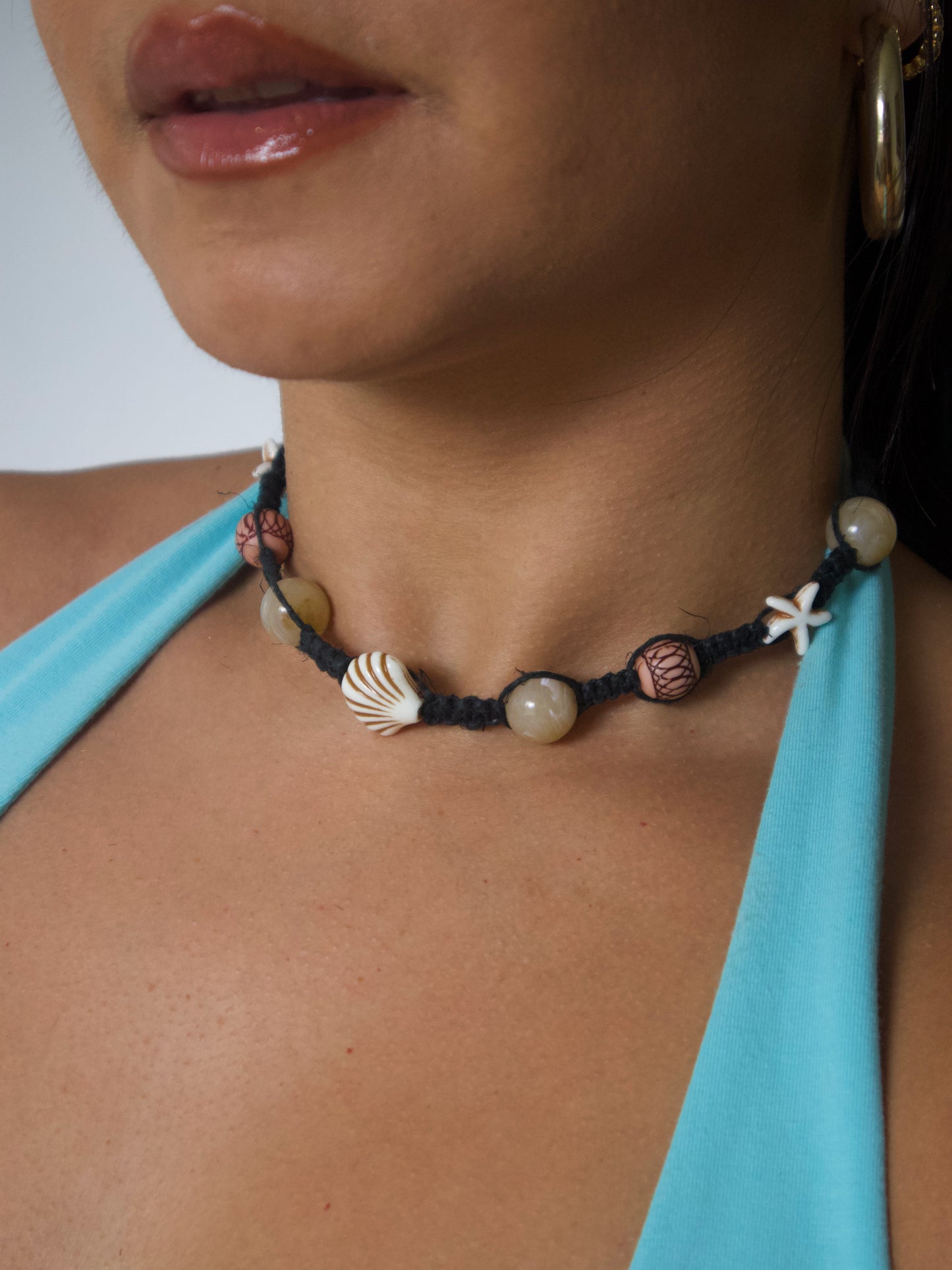 Macramé choker