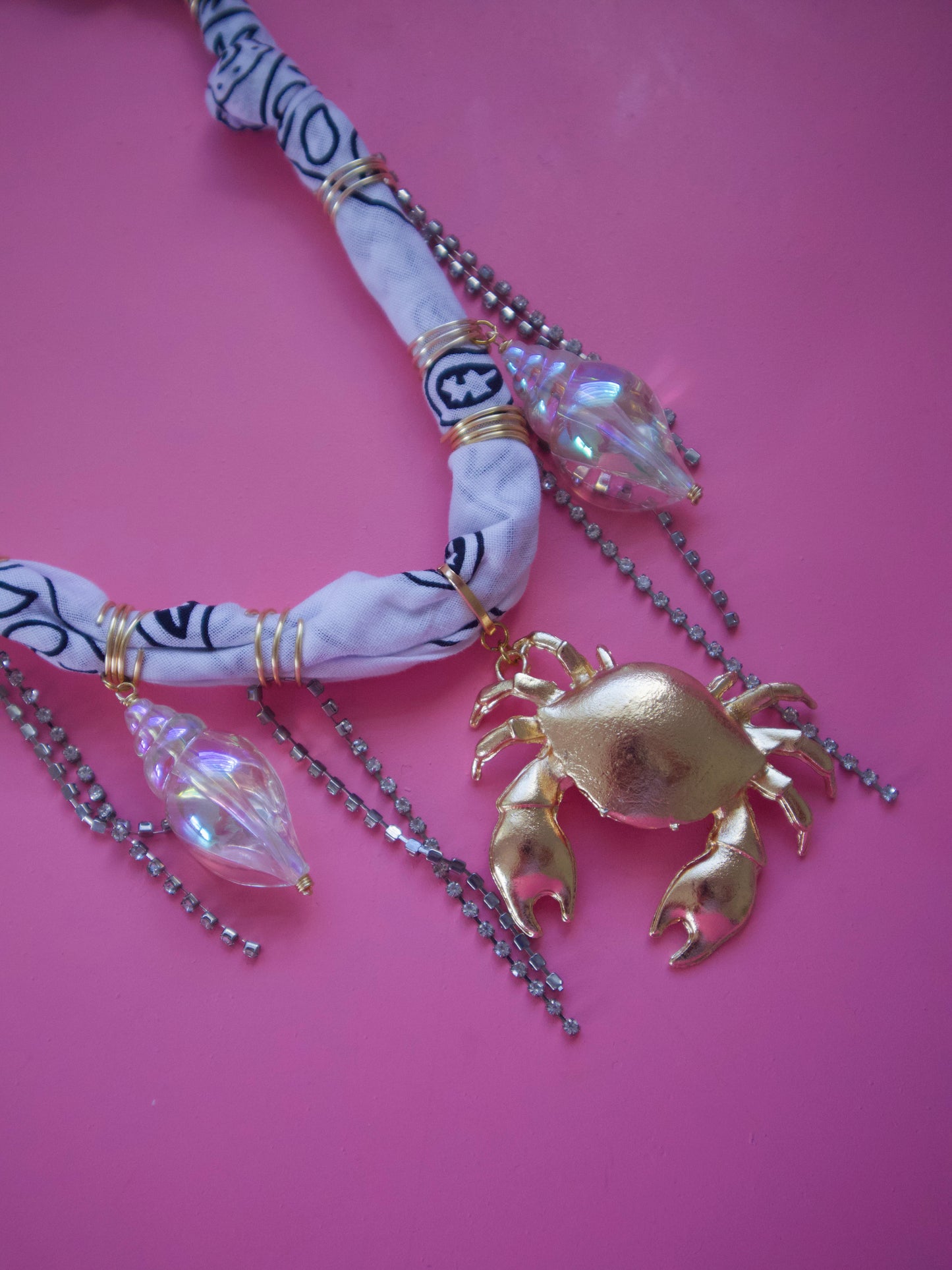 Cangrejo Necklace