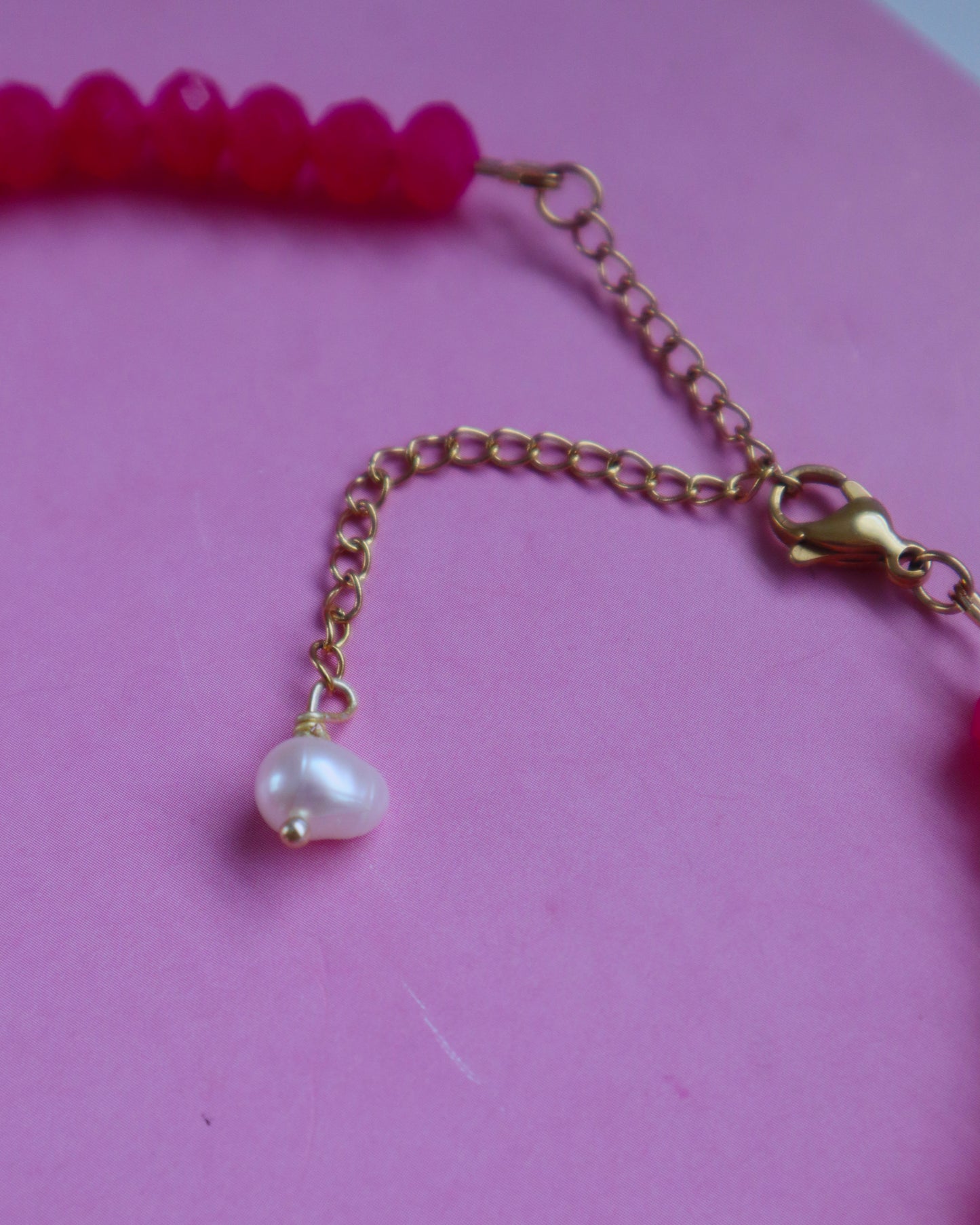 Pink pearl choker