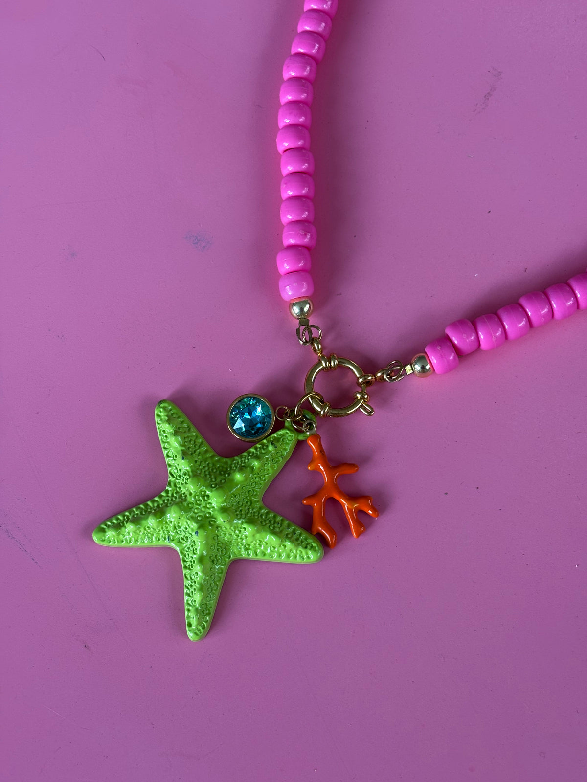 La ola Necklace