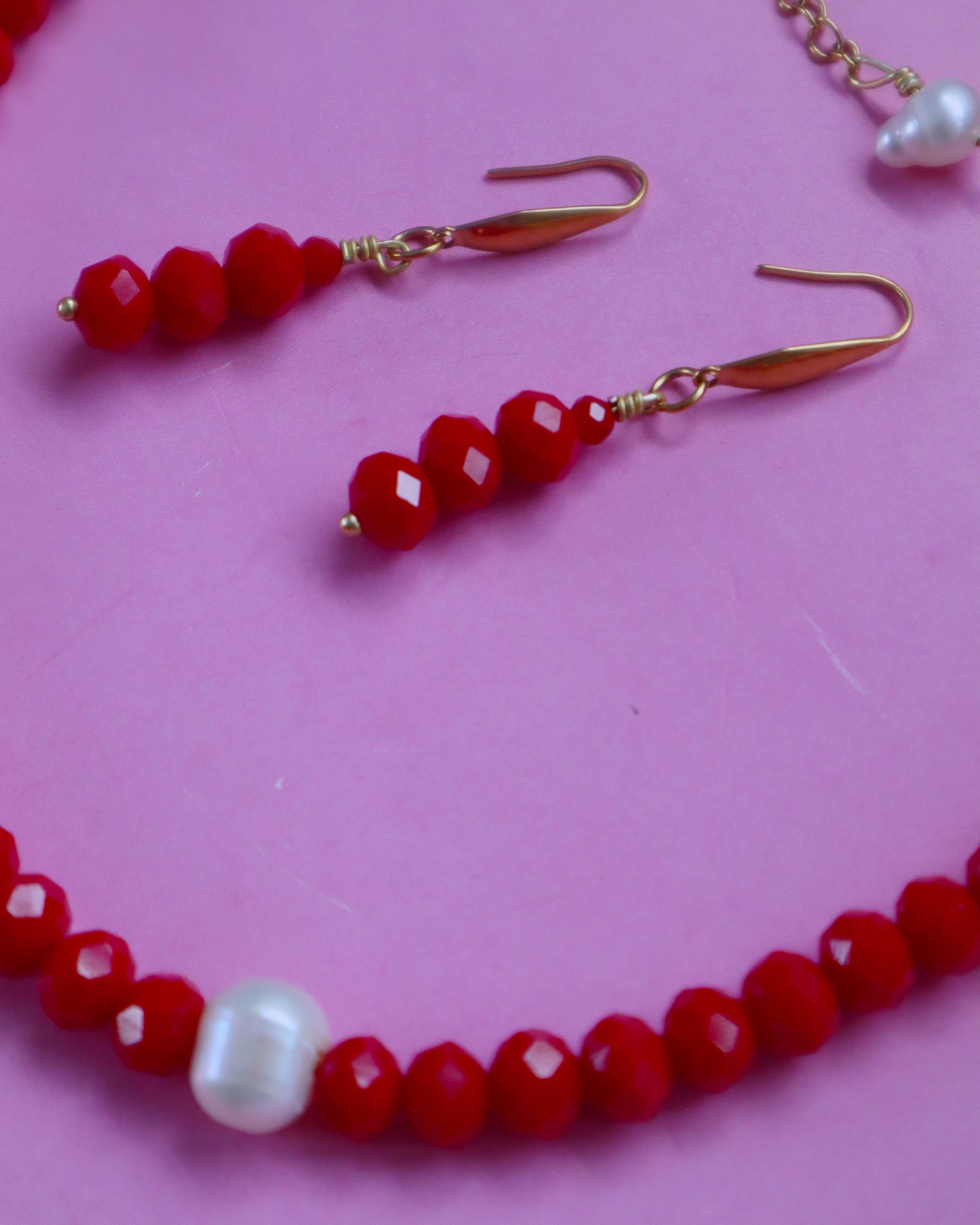 Red pearl choker