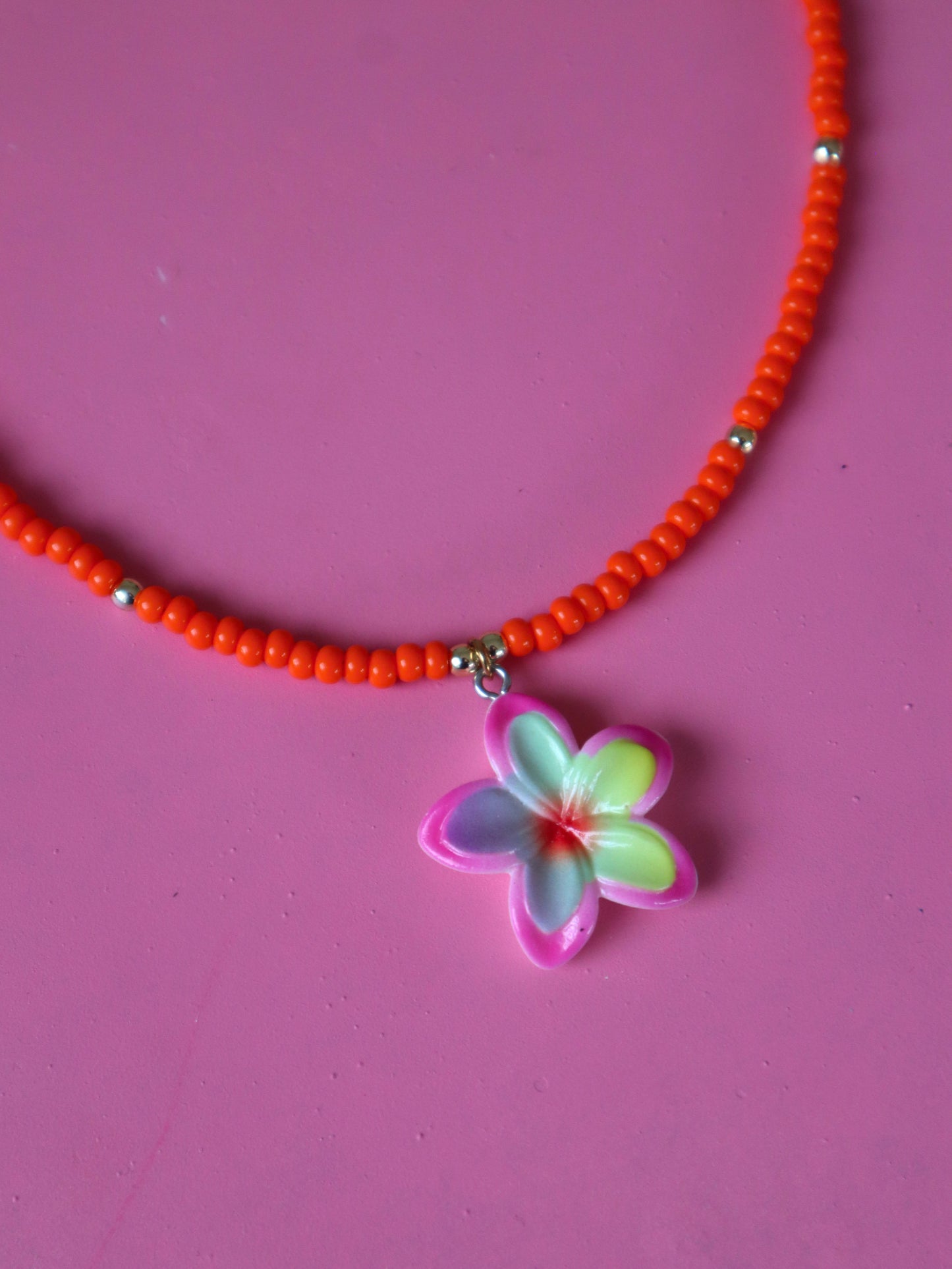 Leis Color Necklace