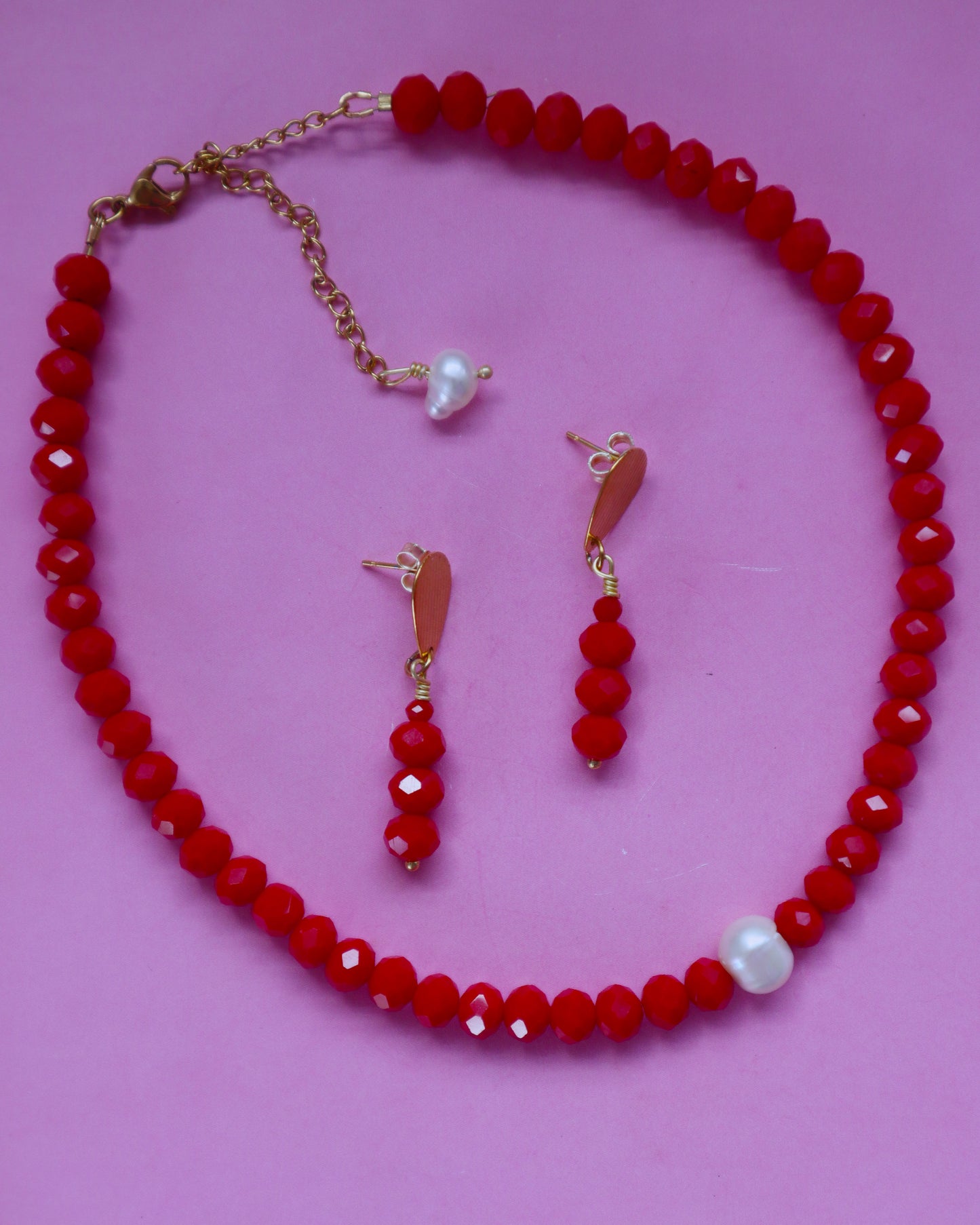 Red pearl choker