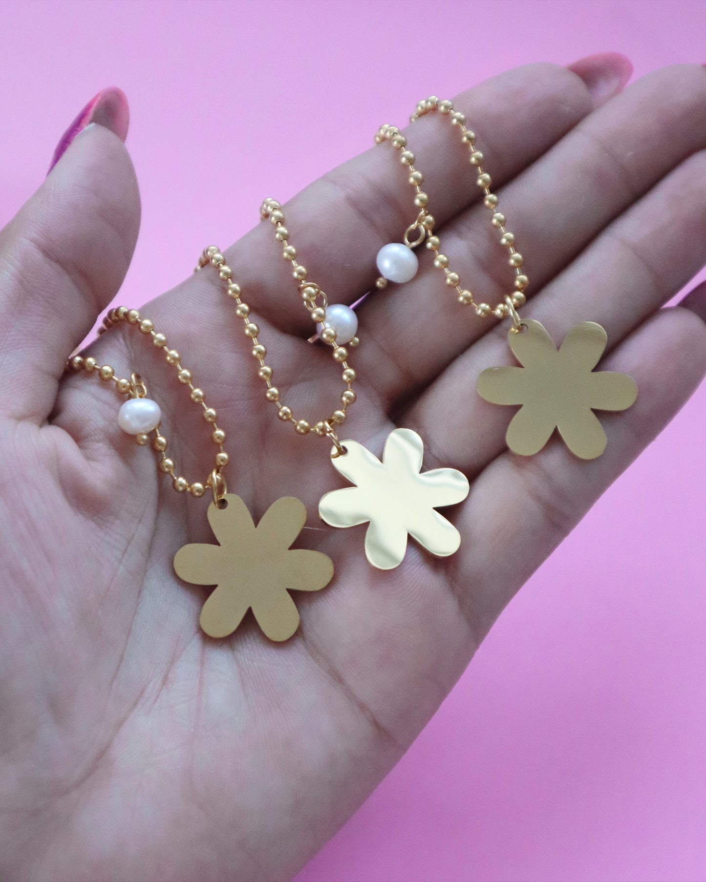 Mili flower chain